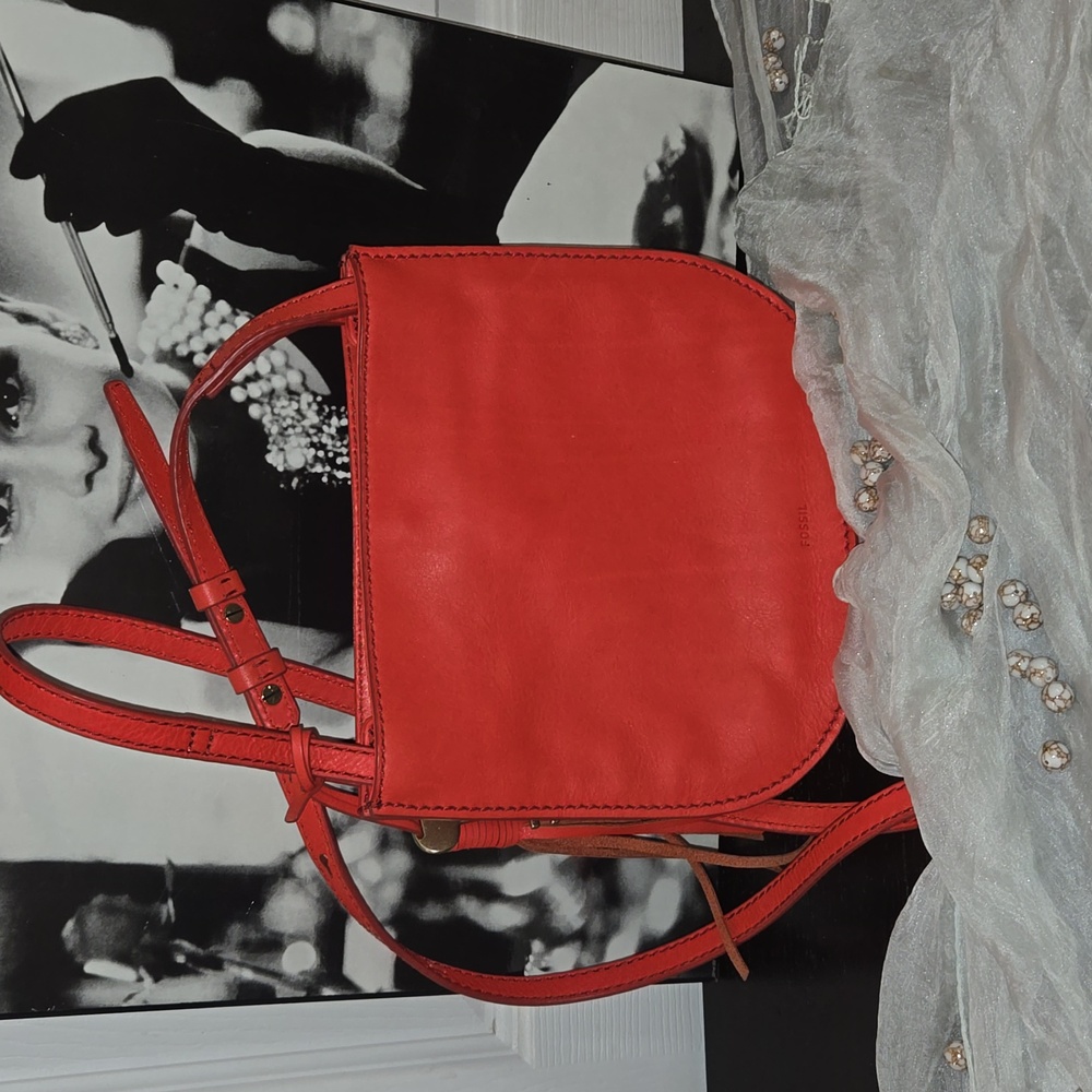 Fossil-purse,crossbody,leather,red orange